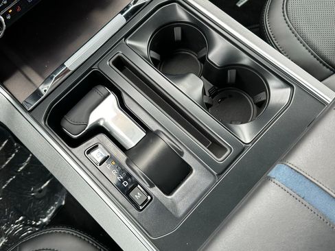 Used 2024 Ford F150 Platinum image 26