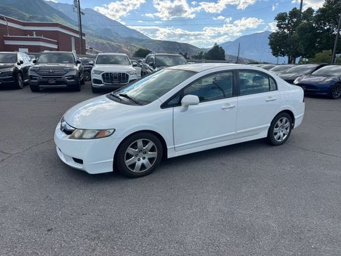 Used 2010 Honda Civic LX image 1