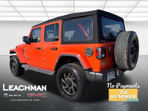 Used 2018 Jeep Wrangler Unlimited Sahara image 7