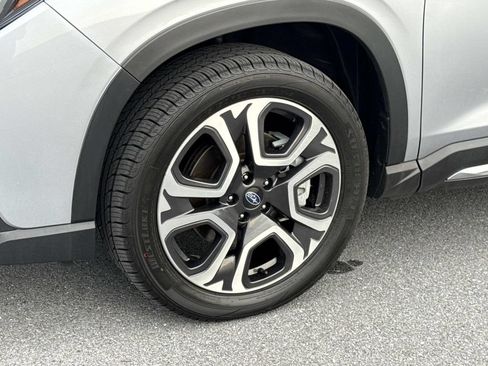 Used 2024 Subaru Ascent Limited w/ Technology Package AWD/4WD image 30