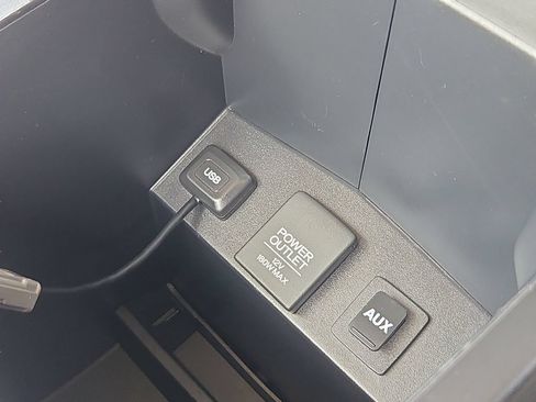 Used 2016 Honda CR-V LX image 16