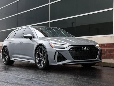 Used 2025 Audi RS 6 performance w/ Blue RS Design Package Plus image 11