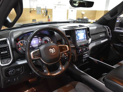 Used 2019 RAM 1500 Big Horn AWD/4WD image 18