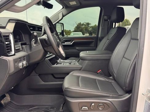 Used 2025 GMC Sierra 3500 Denali w/ Denali Reserve Package AWD/4WD image 6