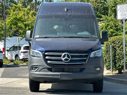Used 2024 Mercedes-Benz Sprinter 144 Cargo image 8