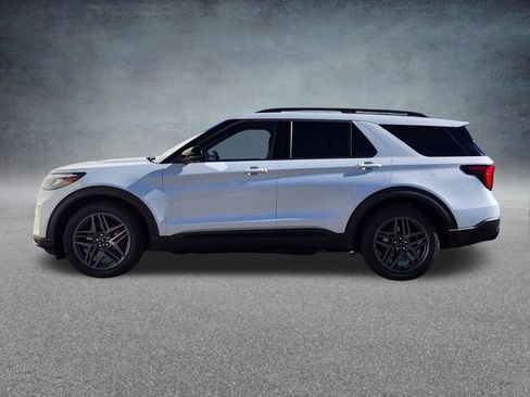 New 2026 Ford Explorer ST image 4