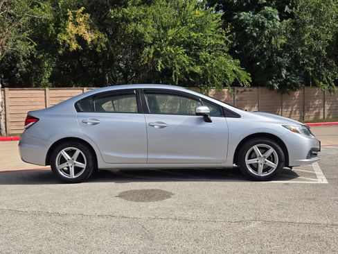 Used 2015 Honda Civic LX image 2