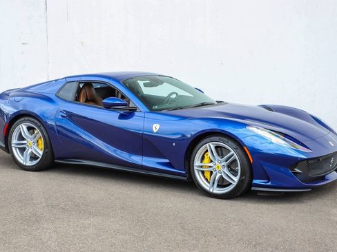 Used 2021 Ferrari 812 GTS RWD image 40