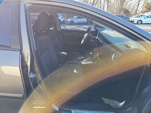 Used 2017 Toyota Corolla CE image 5