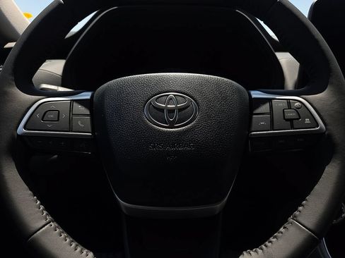 New 2026 Toyota Grand Highlander FWD image 25