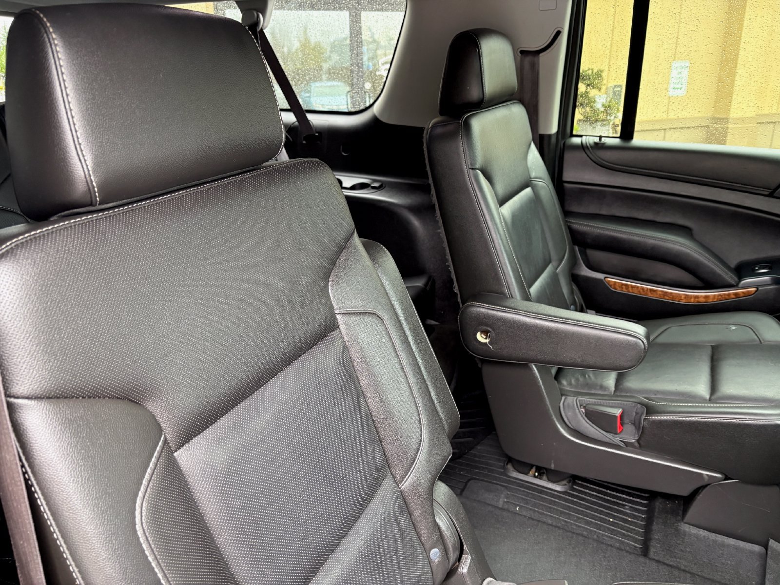 Used 2015 Chevrolet Suburban LTZ AWD/4WD image 29