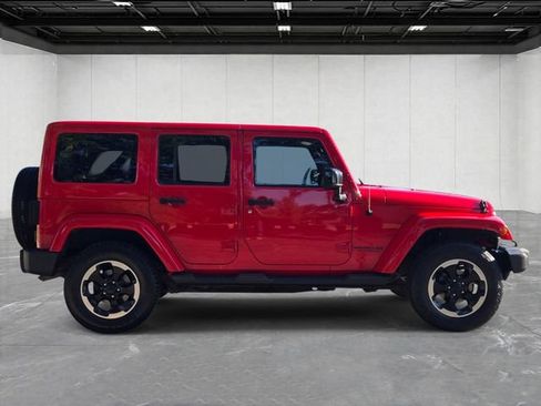Used 2014 Jeep Wrangler Unlimited Sahara AWD/4WD image 6