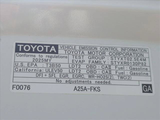 Used 2025 Toyota RAV4 XLE AWD/4WD image 24