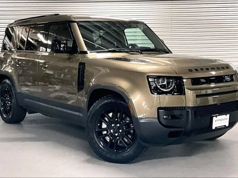 Certified 2026 Land Rover Defender 110 S AWD/4WD image 12