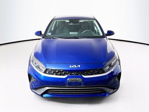 Certified 2023 Kia Forte LXS FWD image 2