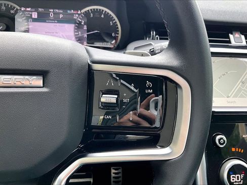 Used 2023 Land Rover Discovery Sport S R-Dynamic image 19