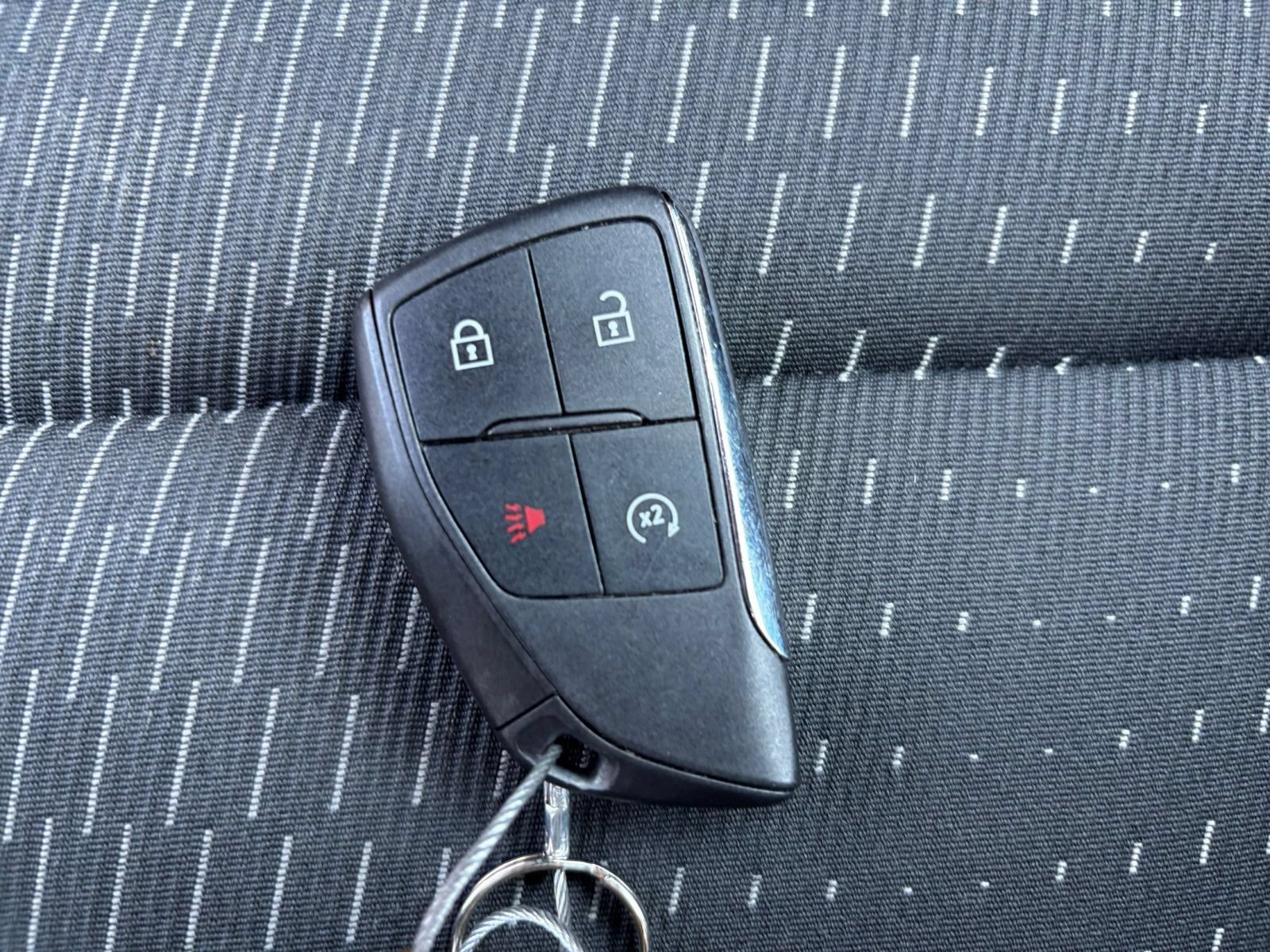 Used 2025 Chevrolet Equinox LT FWD image 19