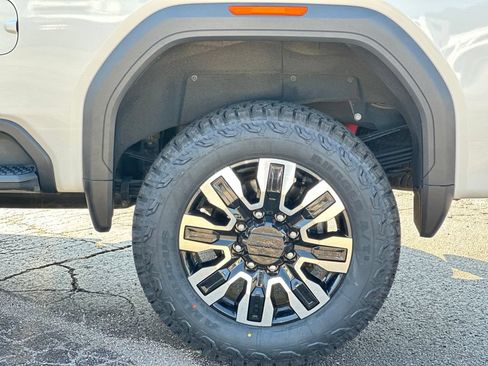 Used 2024 GMC Sierra 2500 Denali Ultimate w/ Max Trailering Package AWD/4WD image 38