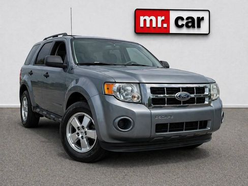 Used 2010 Ford Escape XLS FWD image 1