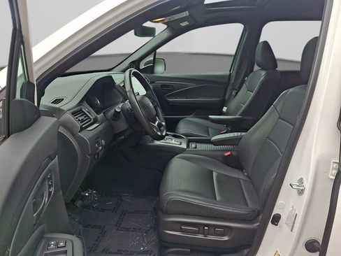 Used 2023 Honda Passport EX-L image 16
