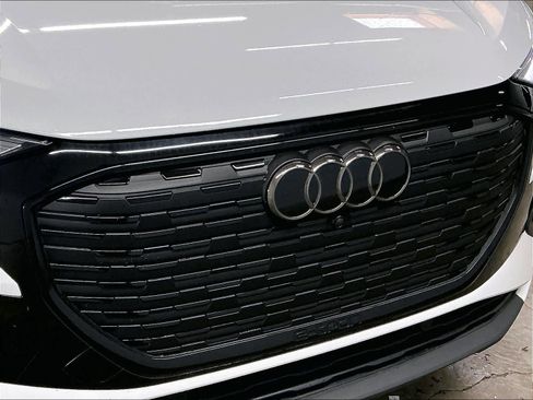 Used 2023 Audi Q4 e-tron Premium Plus w/ Premium Plus AWD/4WD image 30