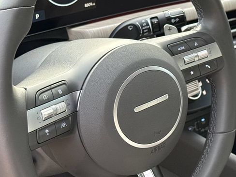 Used 2025 Hyundai Sonata Limited FWD image 29