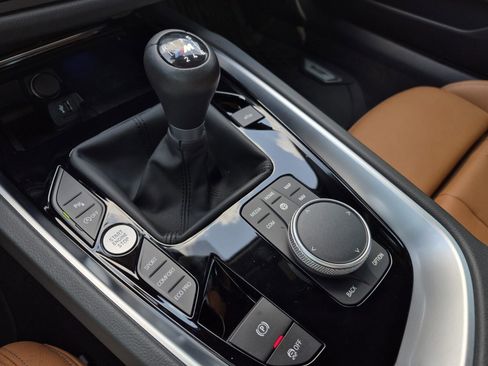 Certified 2025 BMW Z4 M40i w/ Edition RWD image 23