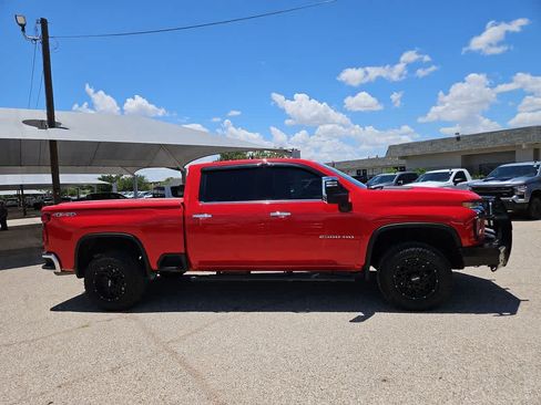 Used 2023 Chevrolet Silverado 2500 LTZ AWD/4WD image 9