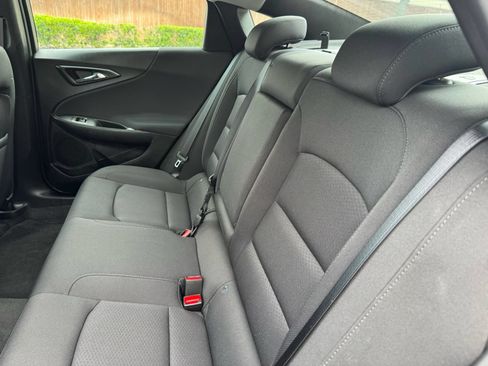 Used 2018 Chevrolet Malibu LS FWD image 25