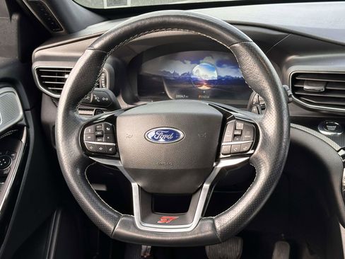 Certified 2022 Ford Explorer ST w/ Equipment Group 401A image 18