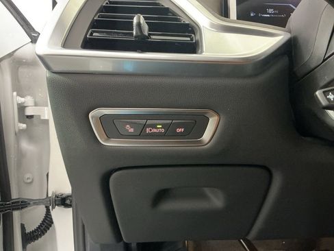 New 2026 BMW X7 xDrive40i AWD/4WD image 17