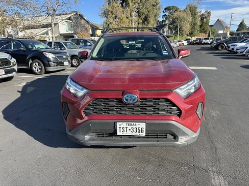 Used 2024 Toyota RAV4 XLE image 7