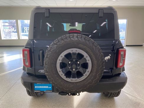 Used 2021 Ford Bronco Badlands image 6