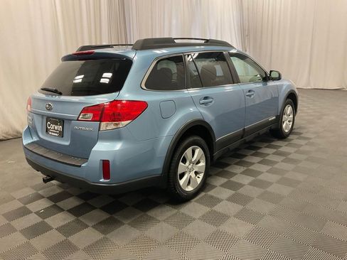 Used 2011 Subaru Outback 2.5i Premium AWD/4WD image 3