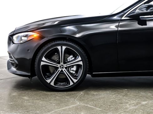 Used 2023 Mercedes-Benz C 300 Sedan image 11