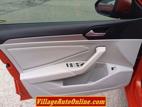 Used 2019 Volkswagen Jetta S w/ Driver Assistance Package image 20