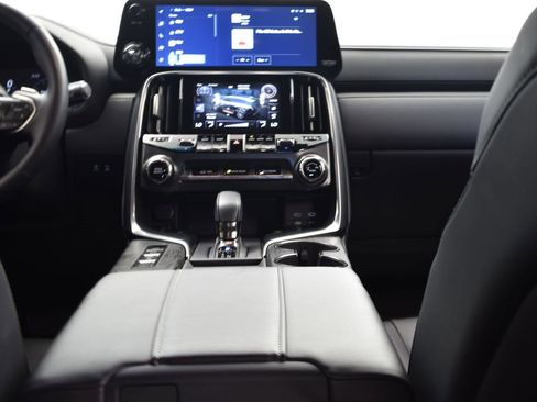 Used 2025 Lexus LX 700h Overtrail image 20