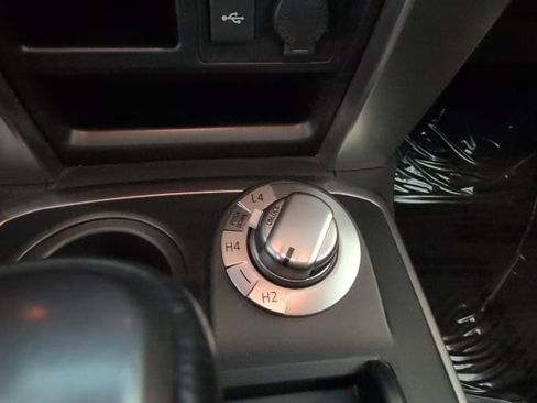 Used 2022 Toyota 4Runner SR5 Premium w/ Moonroof Package AWD/4WD image 25