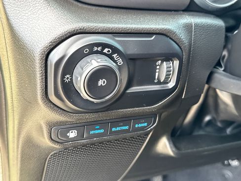 Certified 2023 Jeep Wrangler Unlimited w/ 8.4" Radio Group AWD/4WD image 28