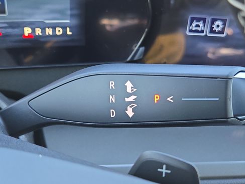 New 2026 Chevrolet Traverse LT image 30