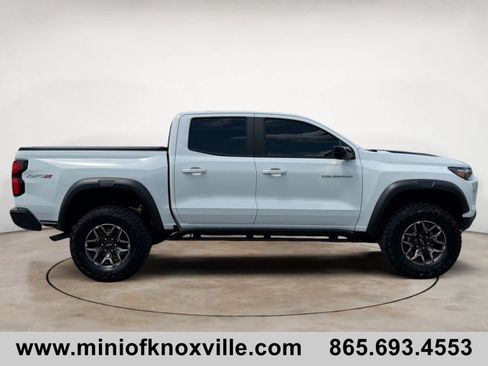 Used 2024 Chevrolet Colorado ZR2 w/ ZR2 Convenience Package III AWD/4WD image 2