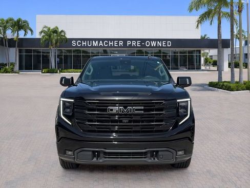 Used 2023 GMC Sierra 1500 Elevation w/ Elevation Premium Package AWD/4WD image 2