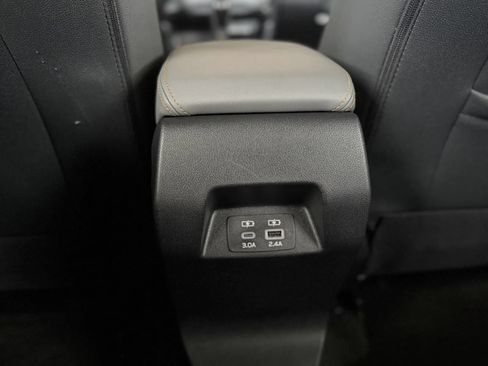 Used 2024 Subaru Crosstrek 2.5i Limited AWD/4WD image 41