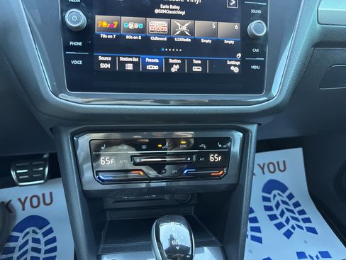 Used 2024 Volkswagen Tiguan SE R-Line image 18