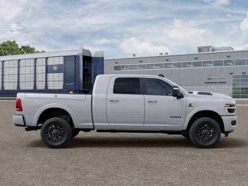 New 2026 RAM 3500 Limited AWD/4WD image 22