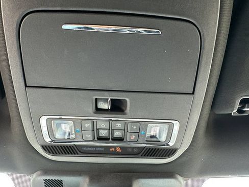Used 2023 Ford F150 Lariat w/ Equipment Group 502A High AWD/4WD image 44