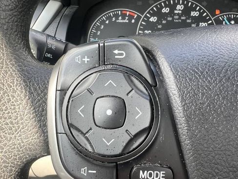 Used 2014 Toyota Camry FWD image 21