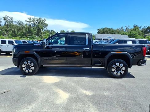 Used 2024 GMC Sierra 2500 Denali w/ Denali Reserve Package AWD/4WD image 4