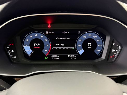 Certified 2025 Audi Q3 2.0T Premium image 21