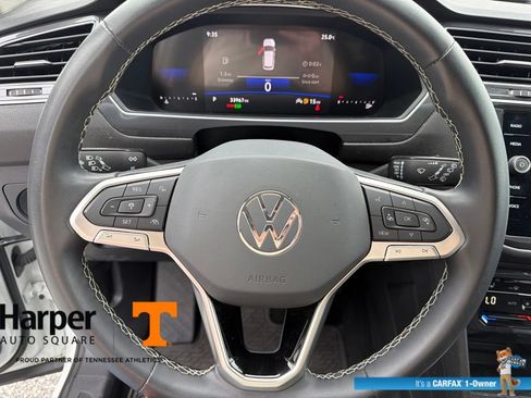 Used 2024 Volkswagen Tiguan SE FWD image 16